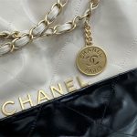 Chanel 22 MEDIUM HANDBAG Patchwork Shiny Calfskin LB893 (5)