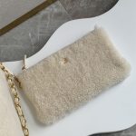 Chanel 22 MEDIUM HANDBAG Shearling Lambskin LB15668 (6)