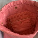 Chanel 22 MEDIUM HANDBAG Shiny Calfskin LB10348 (5)