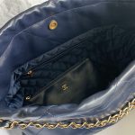 Chanel 22 MEDIUM HANDBAG Shiny Calfskin LB410349 (4)