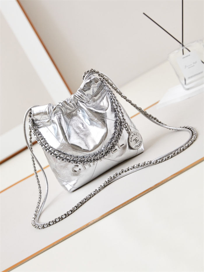 Chanel 22 MINI HANDBAG Metallic Calfskin LB14507 (1)
