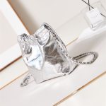 Chanel 22 MINI HANDBAG Metallic Calfskin LB14507 (3)