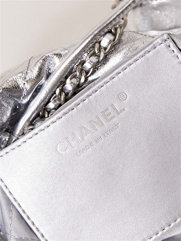 Chanel 22 MINI HANDBAG Metallic Calfskin LB14507 (4)