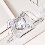 Chanel 22 MINI HANDBAG Metallic Calfskin LB14507 (5)