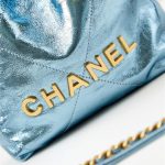 Chanel 22 MINI HANDBAG Metallic Calfskin LB14509 (2)