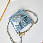 Chanel 22 MINI HANDBAG Metallic Calfskin LB14509 (5)