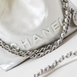 Chanel 22 MINI HANDBAG Patent Gradient Calfskin LB744 (2)