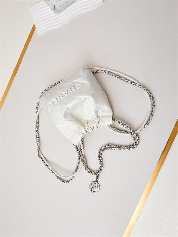 Chanel 22 MINI HANDBAG Patent Gradient Calfskin LB744 (3)