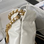 Chanel 22 MINI HANDBAG Shiny Calfskin LB12851 (6)