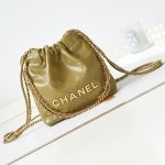 Chanel 22 MINI HANDBAG Shiny Calfskin LB12907 (1)