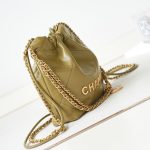 Chanel 22 MINI HANDBAG Shiny Calfskin LB12907 (4)