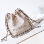 Chanel 22 MINI HANDBAG Shiny Calfskin LB13326 (1)