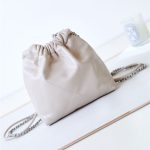 Chanel 22 MINI HANDBAG Shiny Calfskin LB13326 (4)