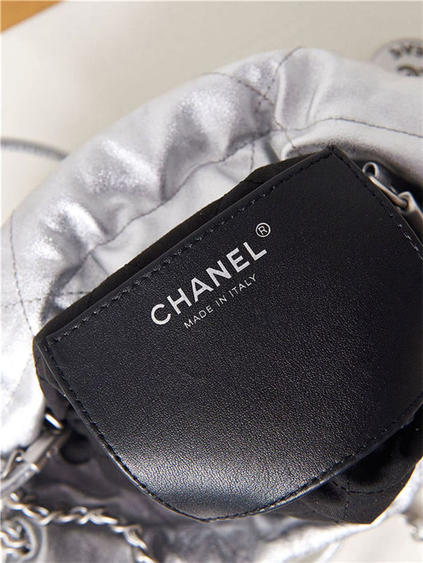Chanel 22 MINI HANDBAG Shiny Calfskin LB13328 (5)