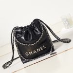 Chanel 22 MINI HANDBAG Shiny Calfskin LB8476 (1)