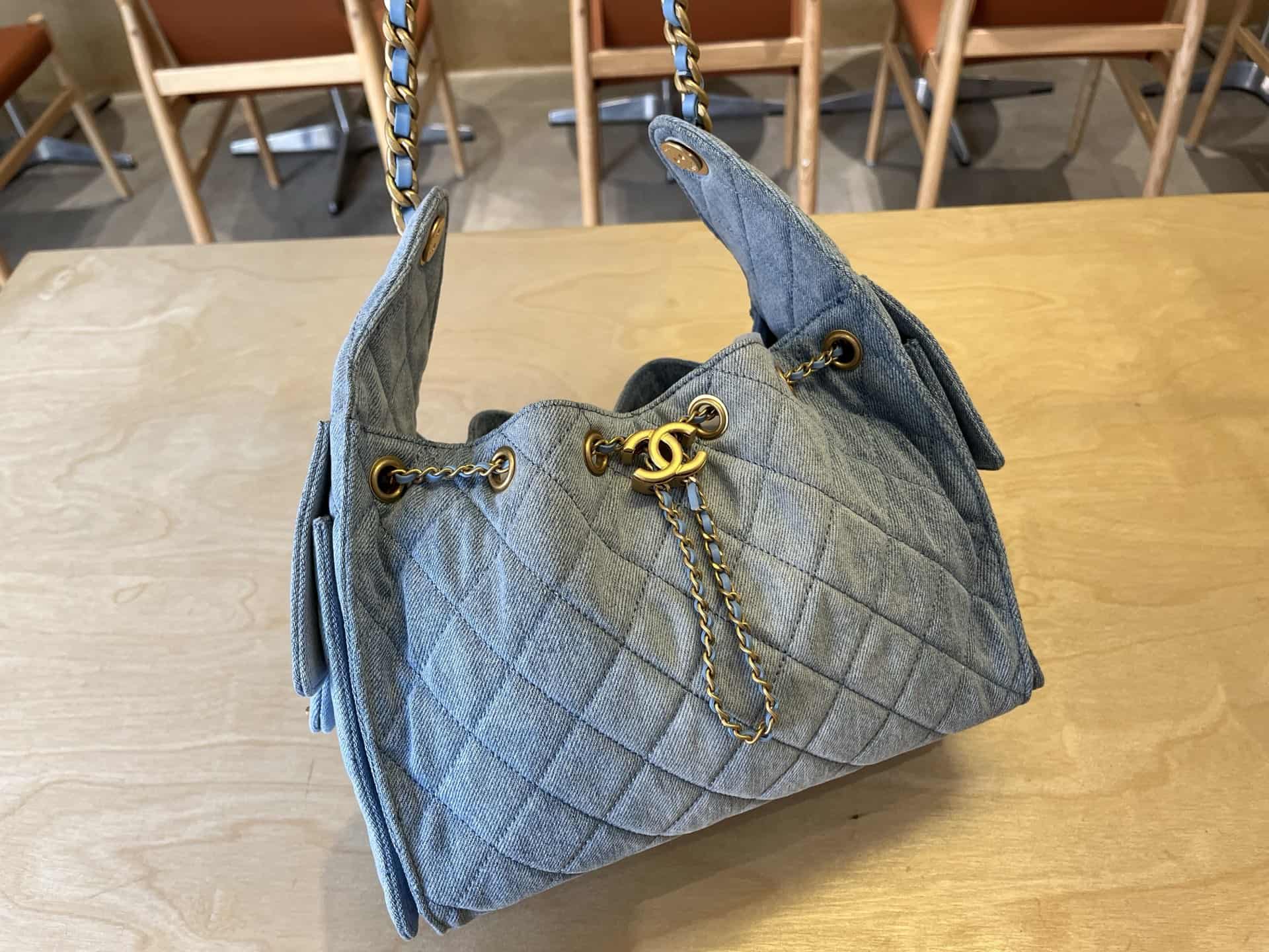 Chanel 25 Hobo Handbag Denim LB1567 (2)