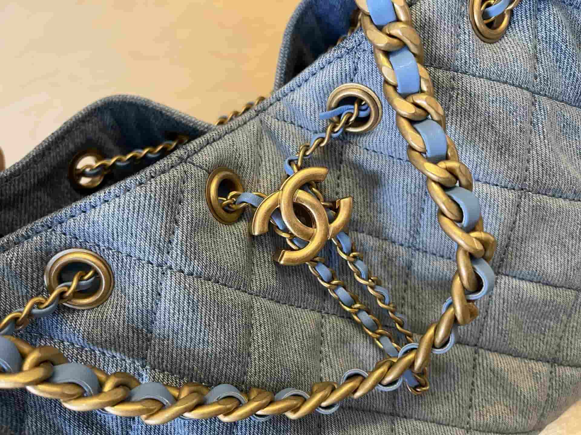 Chanel 25 Hobo Handbag Denim LB1567 (6)