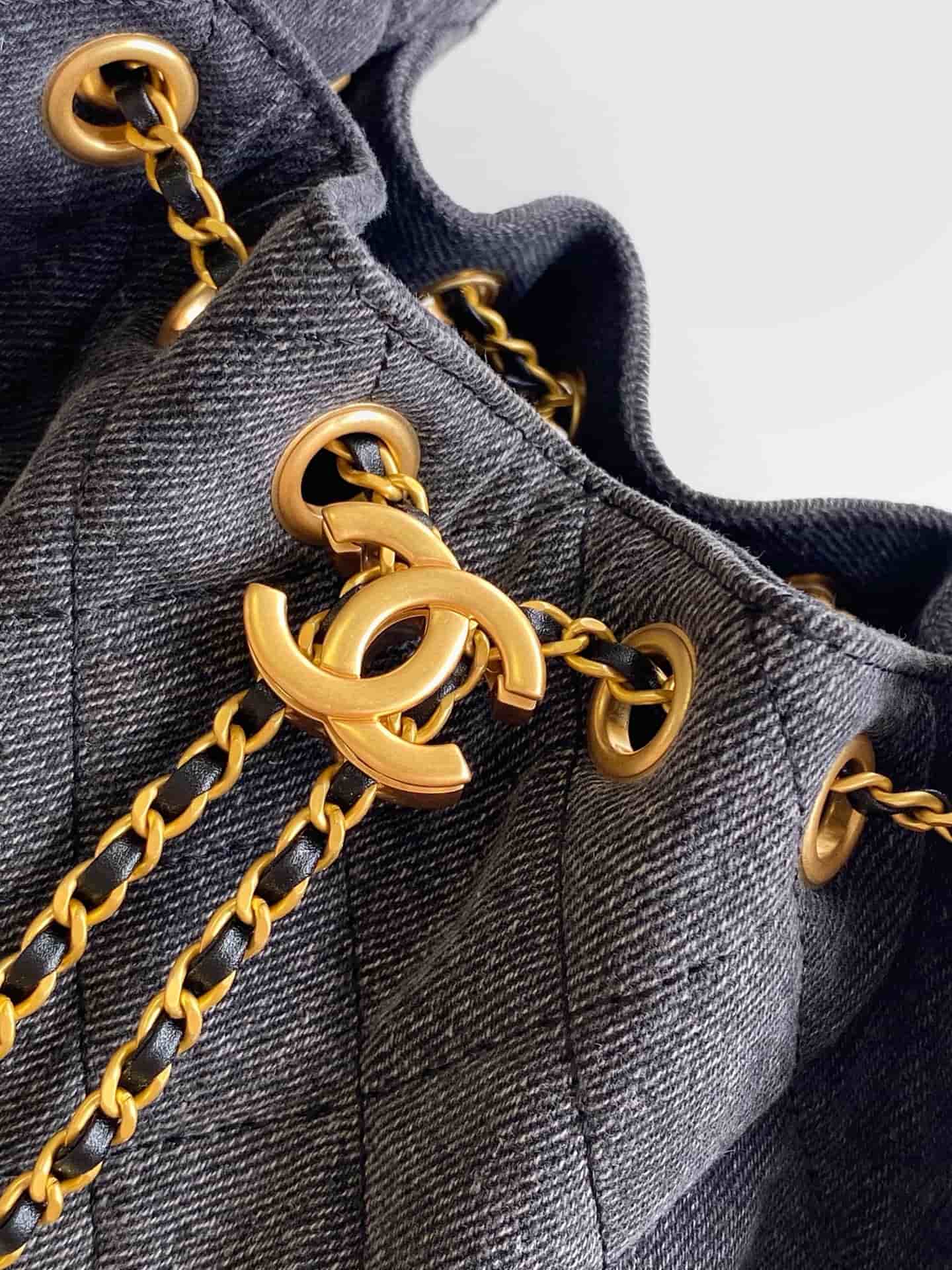 Chanel 25 Hobo Handbag Denim LB16676 (5)