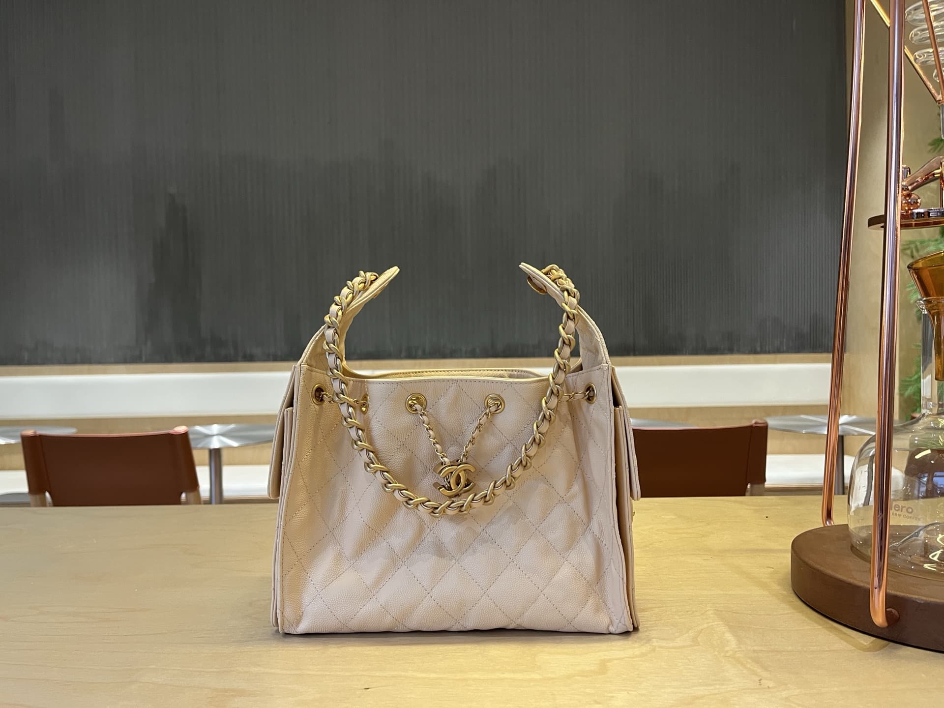 Chanel 25 Hobo Handbag Grained Calfskin LB1558 (1)