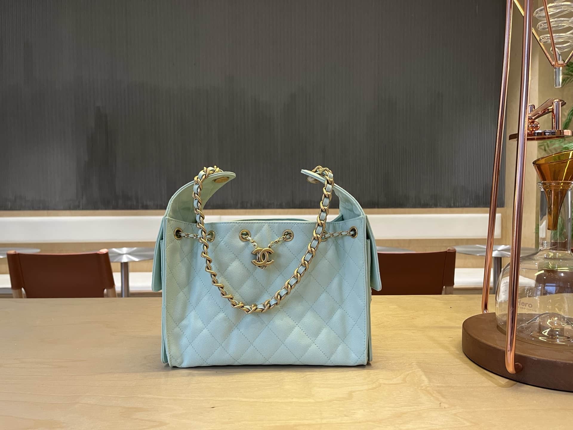 Chanel 25 Hobo Handbag Grained Calfskin LB1563 (1)