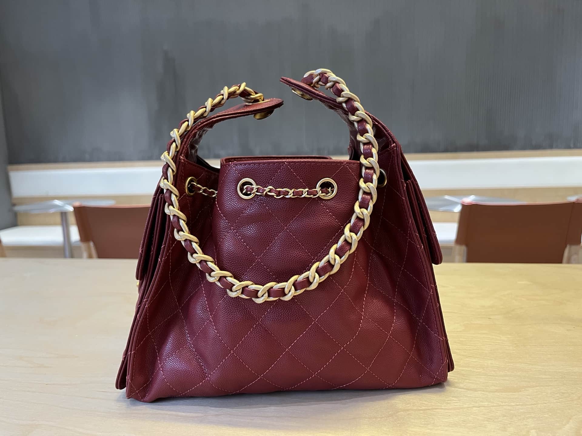 Chanel 25 Hobo Handbag Grained Calfskin LB1564 (3)