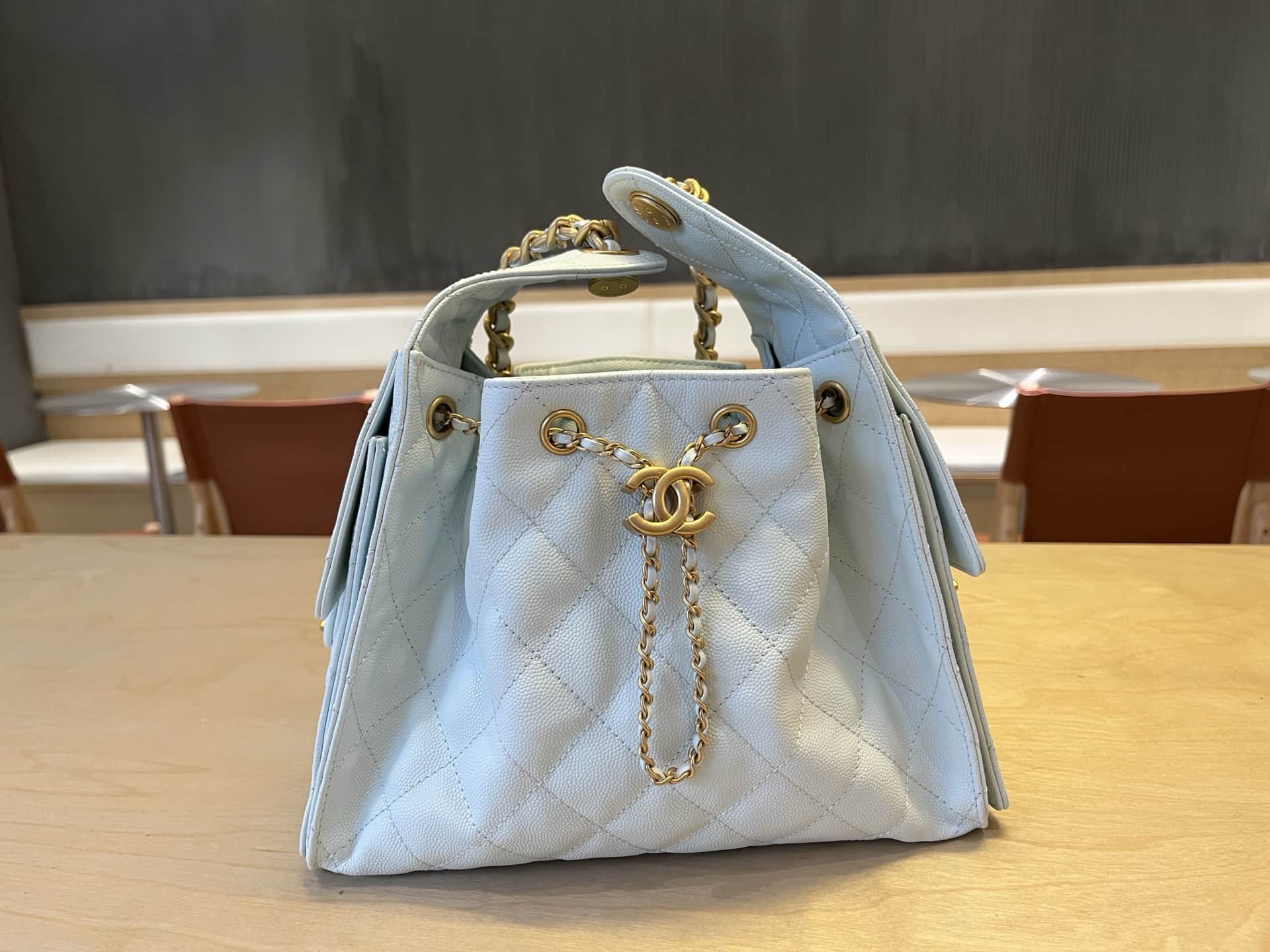 Chanel 25 Hobo Handbag Grained Calfskin LB1565 (2)