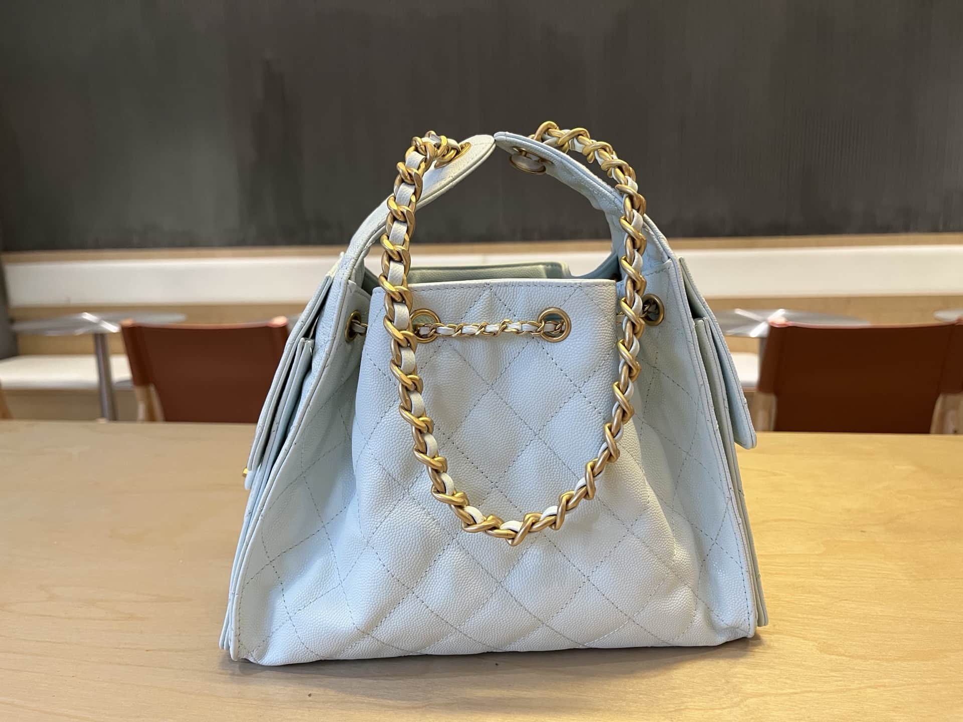 Chanel 25 Hobo Handbag Grained Calfskin LB1565 (3)