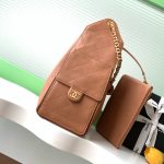 Chanel 25 Hobo Handbag Grained Calfskin LB21312 (2)