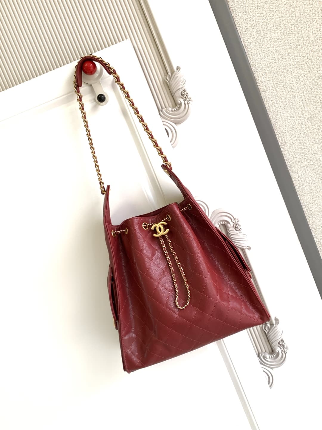 Chanel 25 Hobo Handbag Grained Calfskin LB21324 (2)