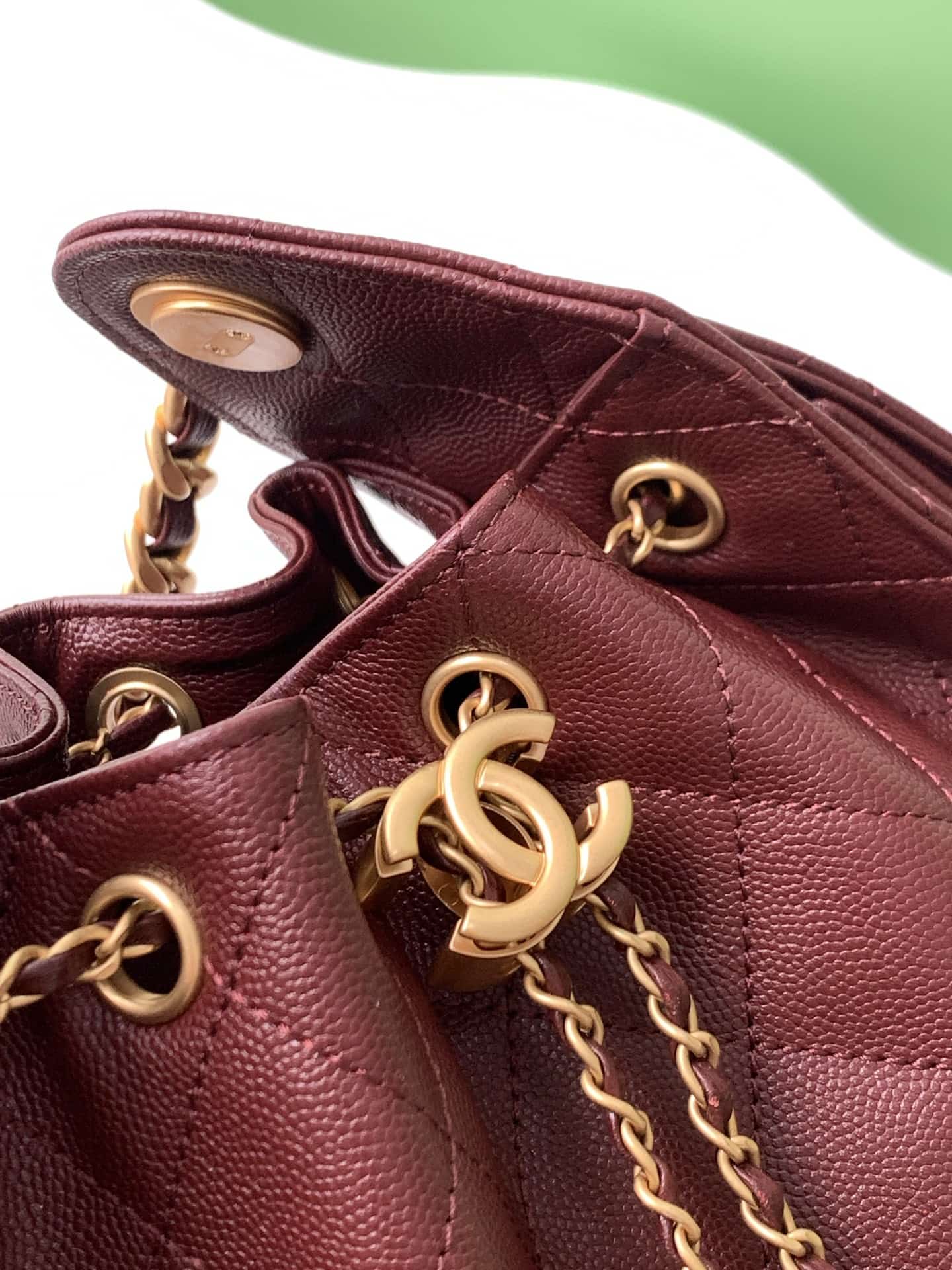 Chanel 25 Hobo Handbag Grained calfskin LB16665 (4)