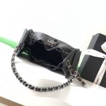 Chanel 25 Hobo Handbag Grained calfskin LB22878 (5)