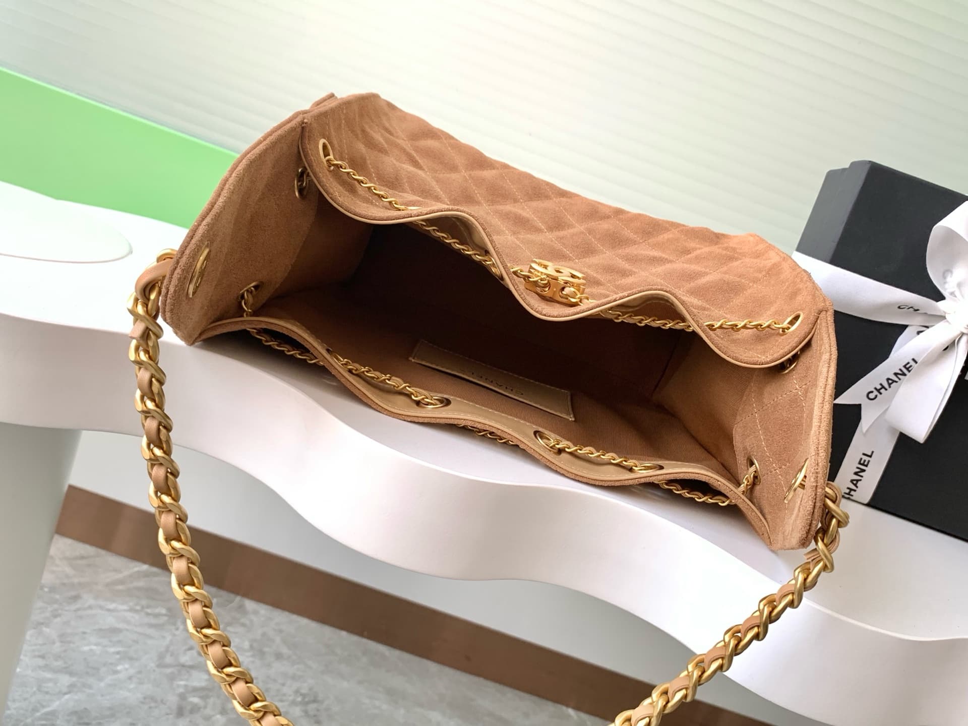 Chanel 25 Hobo Handbag Suede LB15824 (6)