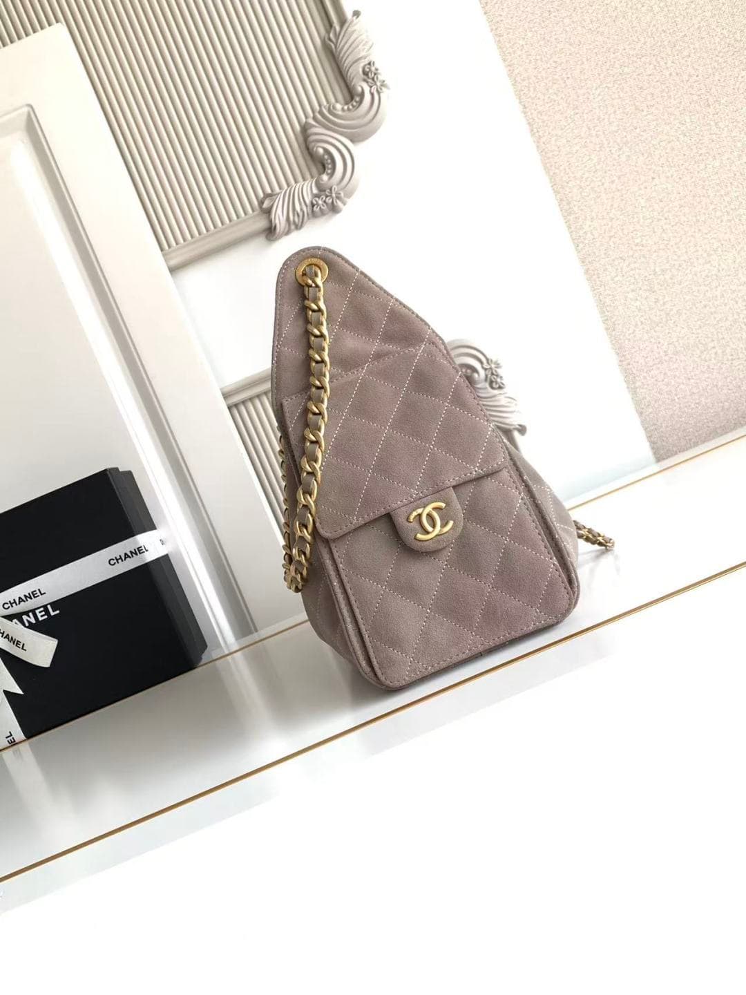 Chanel 25 Hobo Handbag Suede LB15829 (4)