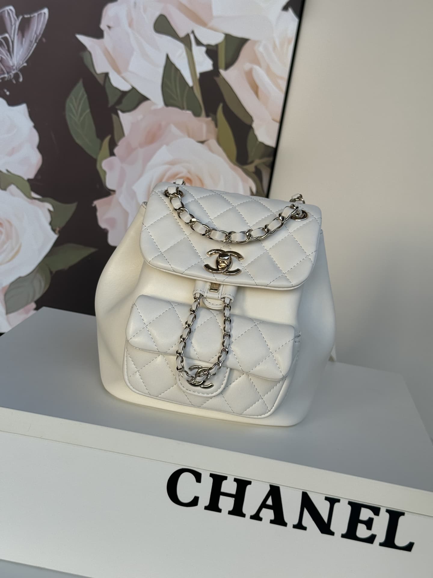 Chanel BACKPACK Lambskin LB1251 (1)