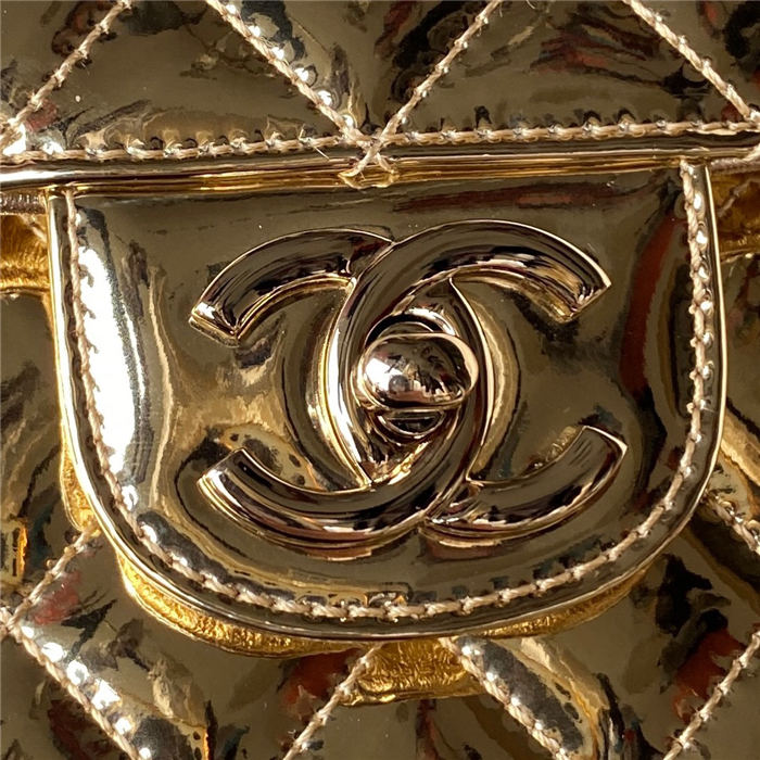 Chanel BACKPACK Mirror Metallic Calfskin LB12635 (5)