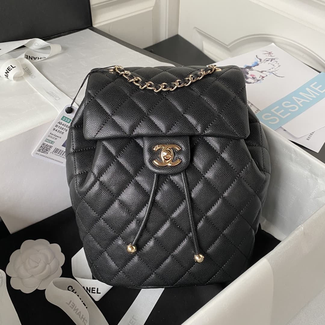 Chanel Backpack Grained Calfskin LB15988 (1)