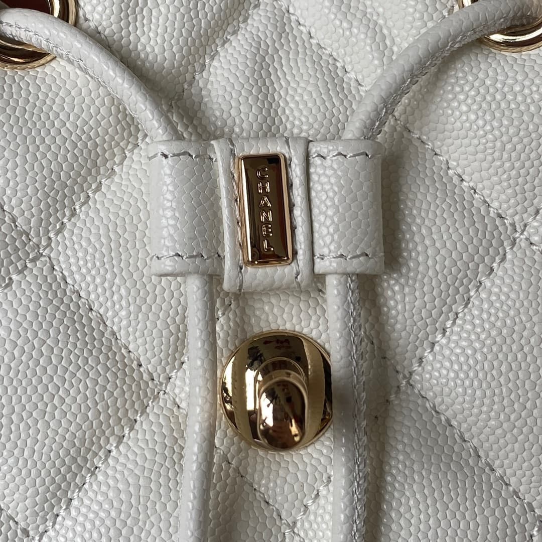 Chanel Backpack Grained Calfskin LB15989 (4)