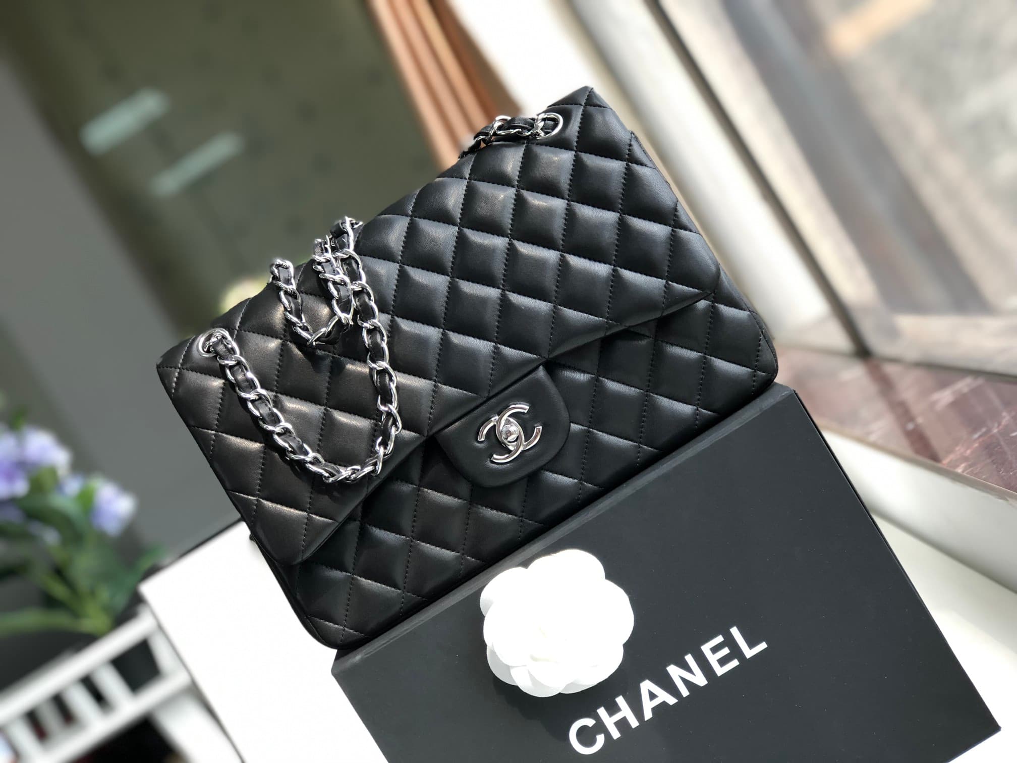 Chanel CLASSIC HANDBAG Lambskin LB21343 (1)