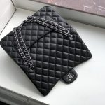 Chanel CLASSIC HANDBAG Lambskin LB21343 (5)
