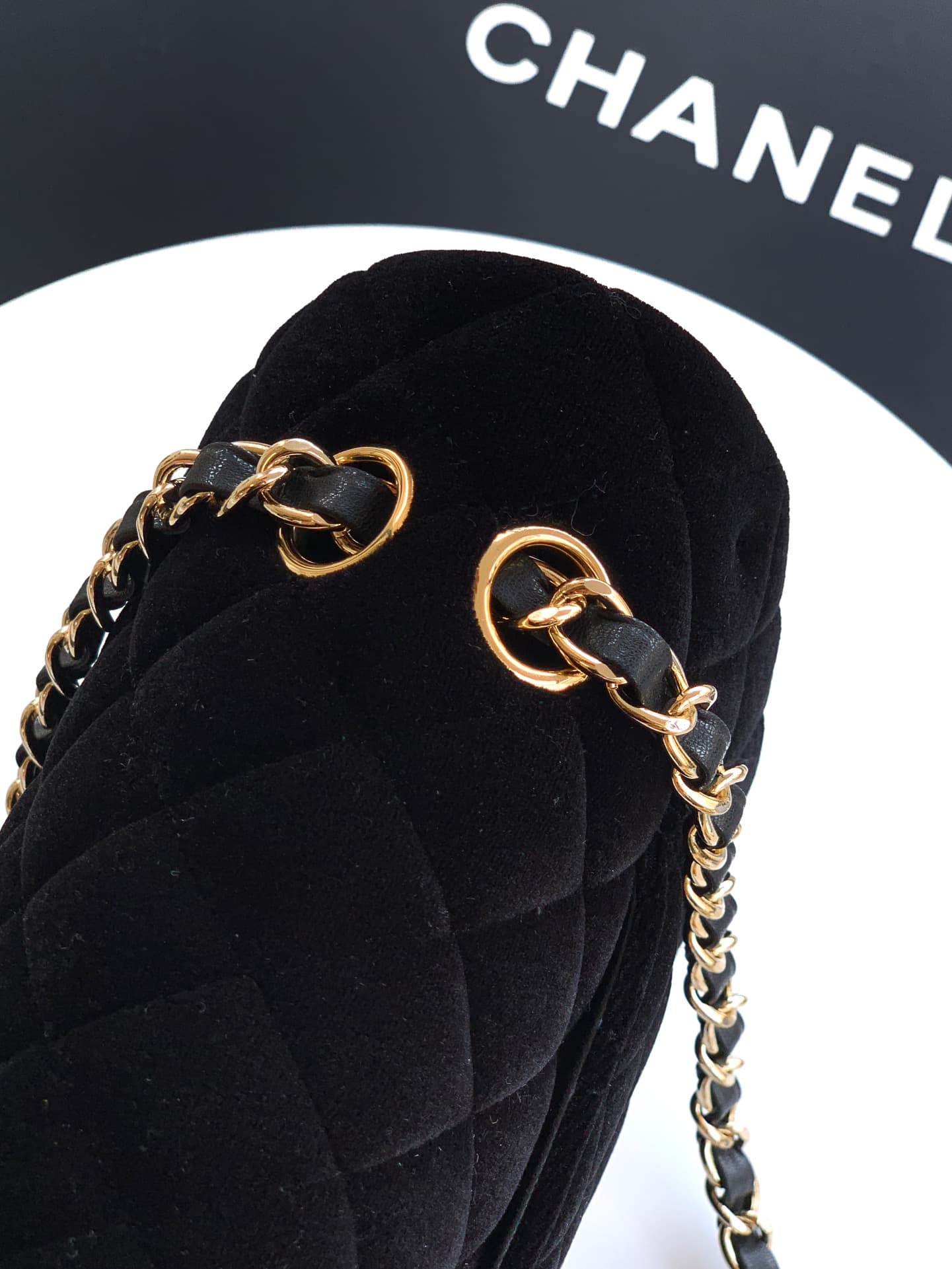 Chanel CLASSIC HANDBAG Suede LB21725 (6)