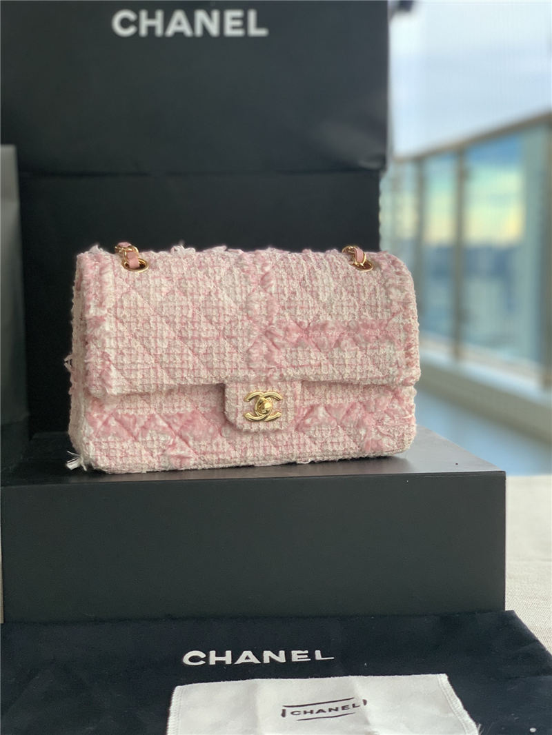 Chanel CLASSIC HANDBAG Tweed LB11715 (1)