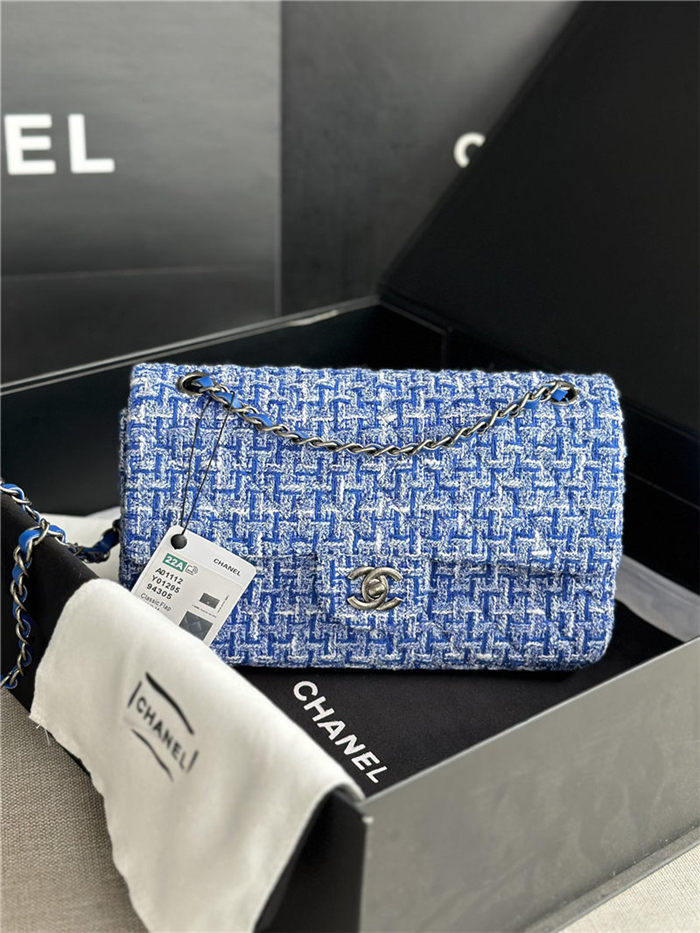 Chanel CLASSIC HANDBAG Tweed LB12825 (1)