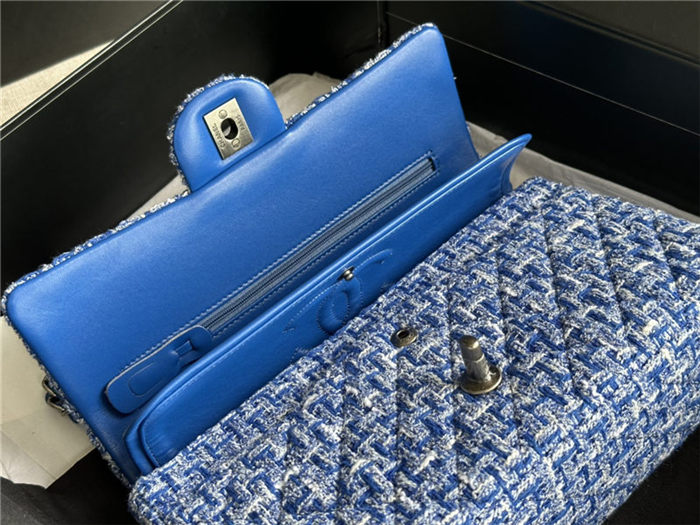 Chanel CLASSIC HANDBAG Tweed LB12825 (2)
