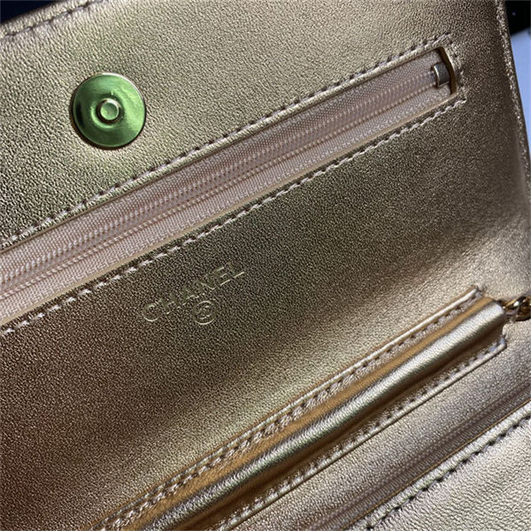 Chanel Classic WOC Lambskin LB15239 (3)