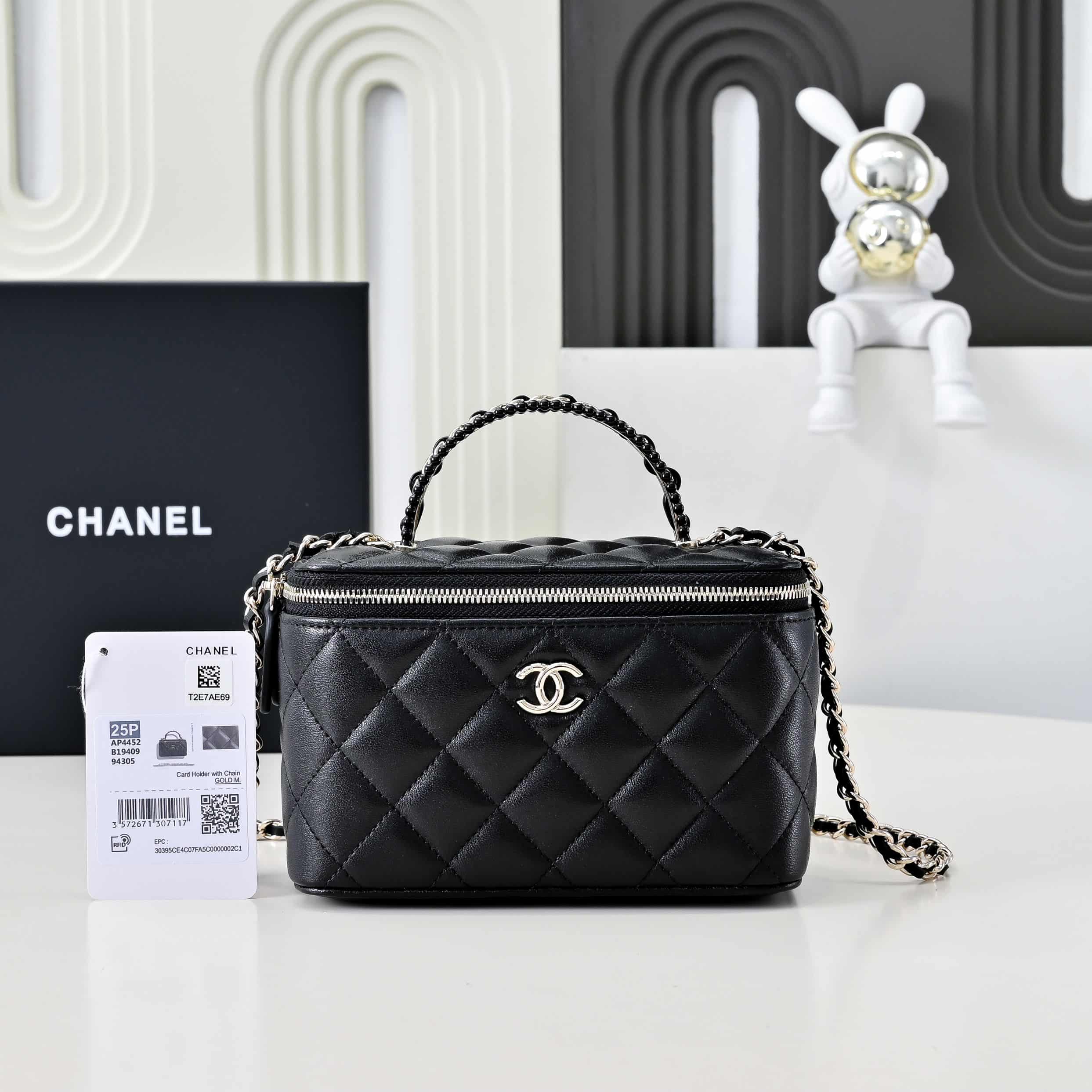 Chanel LONG VANITY Lambskin LB16514 (1)