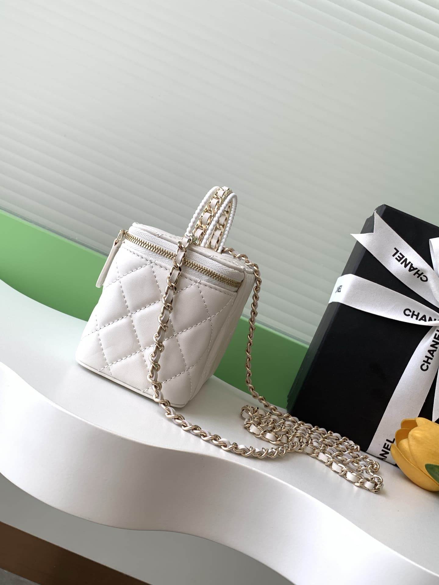 Chanel LONG VANITY Lambskin LB16517 (2)