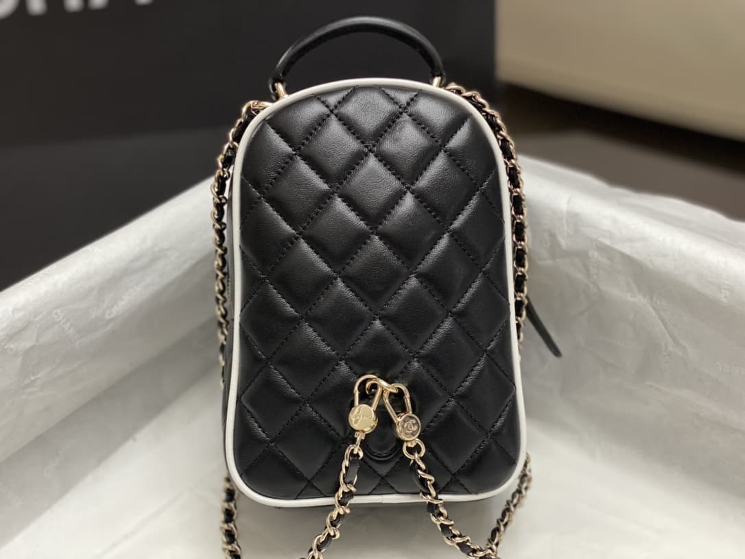Chanel Mini Backpack Lambskin LB16484 (2)