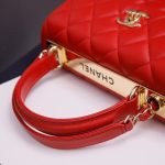 Chanel SMALL FLAP BAG Lambskin LB22780 (4)