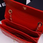 Chanel SMALL FLAP BAG Lambskin LB22780 (5)