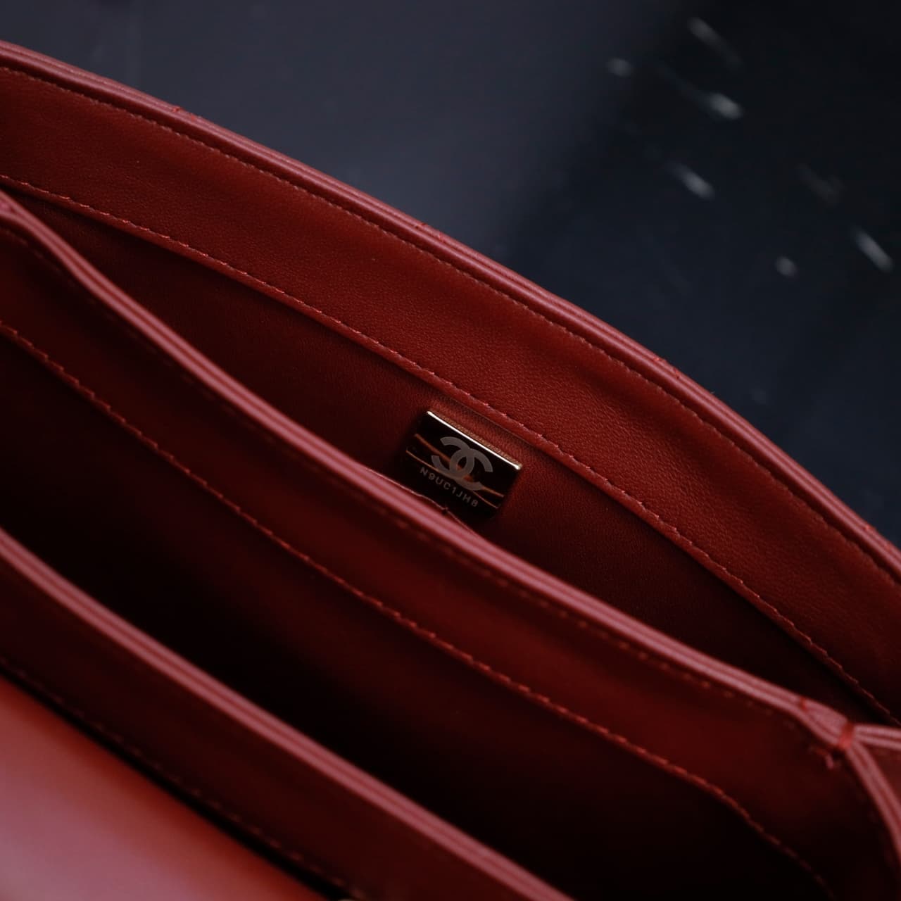 Chanel SMALL FLAP BAG Lambskin LB22781 (5)